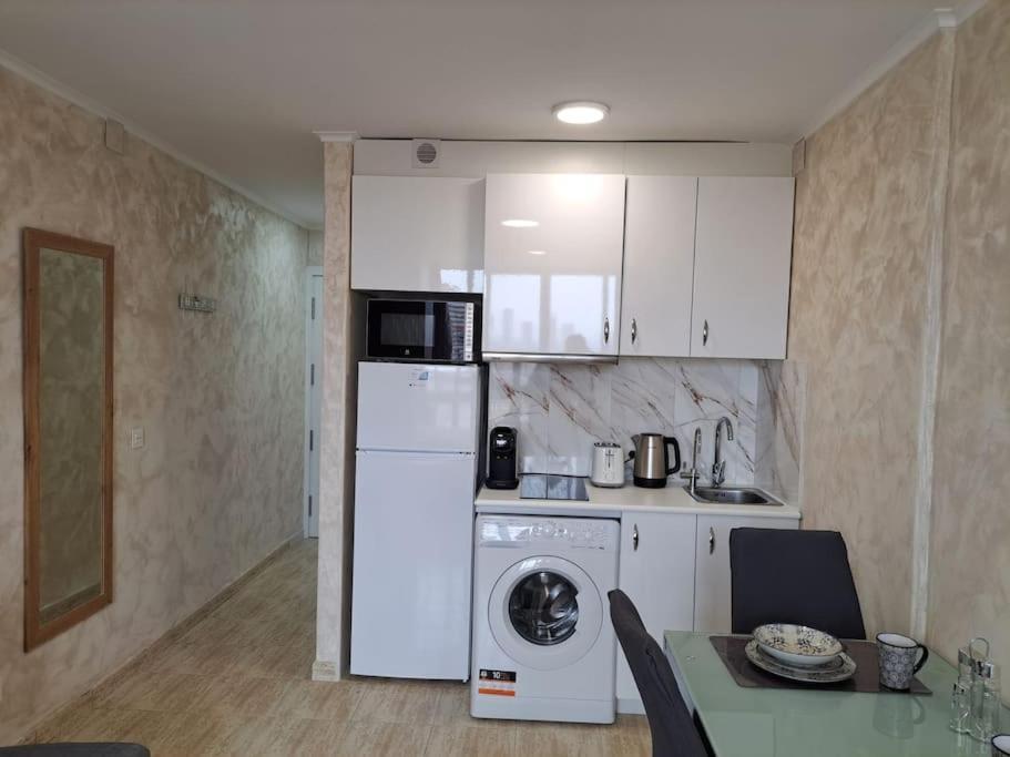 Cozy Studio With Sea View Apartment Benidorm Ngoại thất bức ảnh