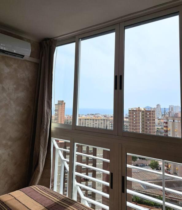 Cozy Studio With Sea View Apartment Benidorm Ngoại thất bức ảnh